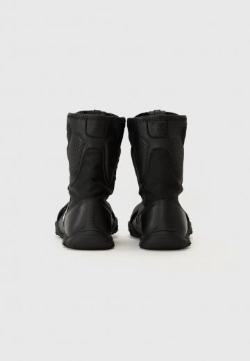 Зимние ботинки