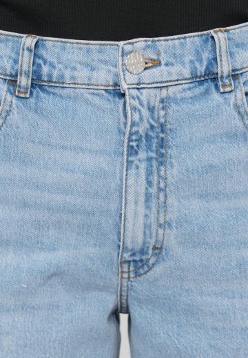 Джинсы бойфренда