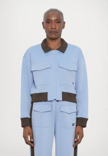 Короткая куртка