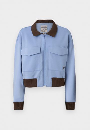 Короткая куртка