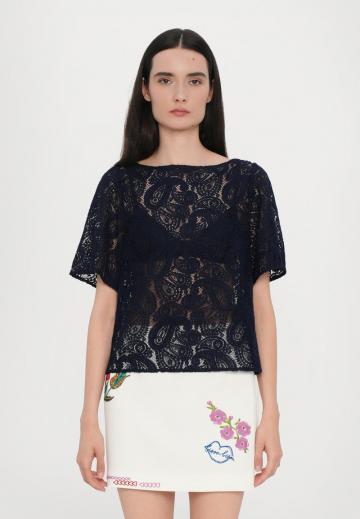 Кружевная блузка
