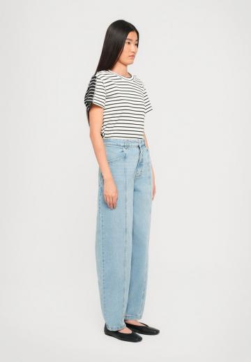 Джинсы бойфренда