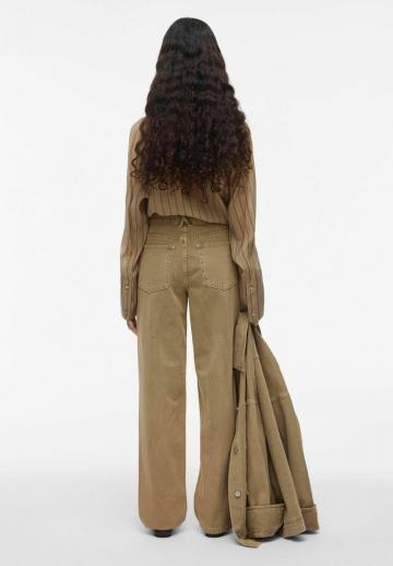 Свободные джинсы