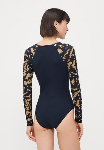 Слитный купальник