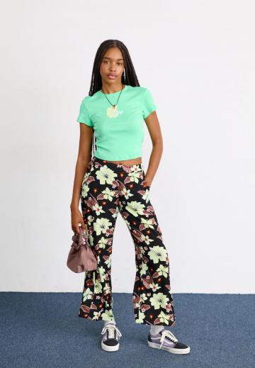 Широкие брюки