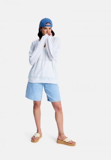 Пуловер с вырезом V