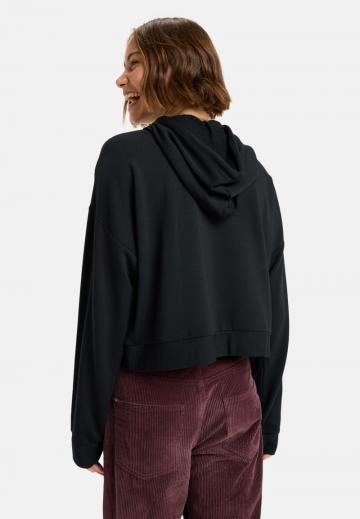 Пуловер с капюшоном