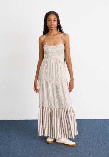 Пляжное платье