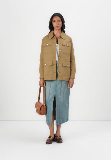 Куртка с накладнымит карманами