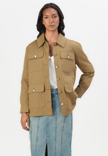 Куртка с накладнымит карманами