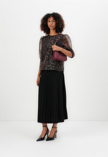 Атласная блузка