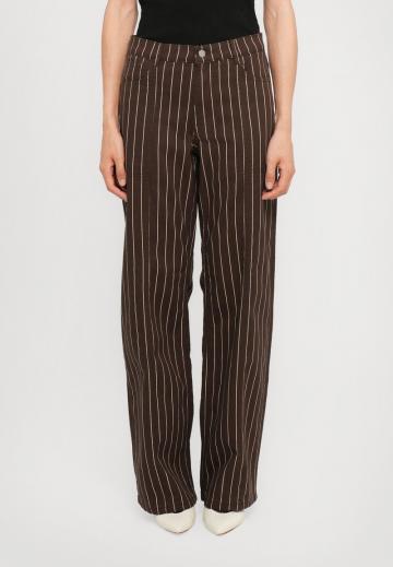 Свободные джинсы