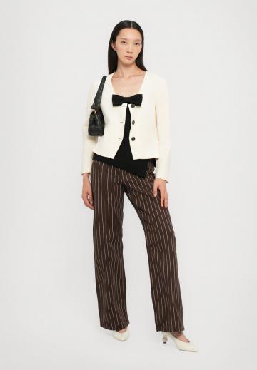 Свободные джинсы