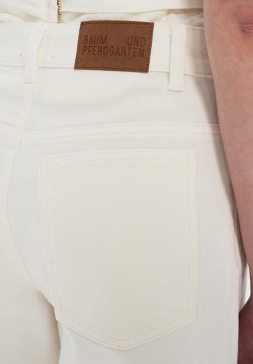 Джинсы бойфренда