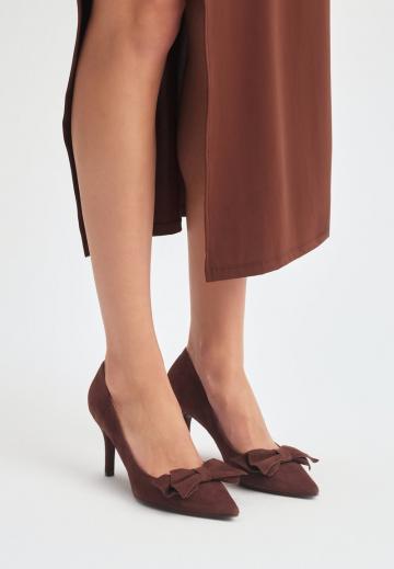 Туфли на высоком каблуке