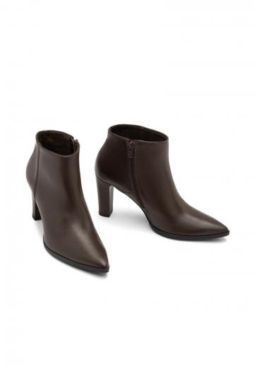 Полусапожки на высоком каблуке