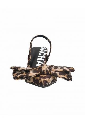 Туфли на высоком каблуке