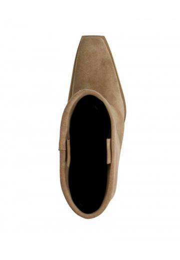 Полусапожки на высоком каблуке