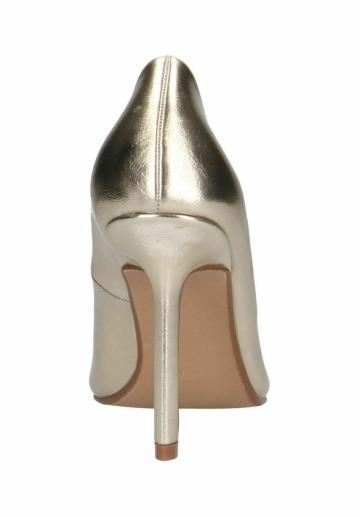 Туфли на высоком каблуке