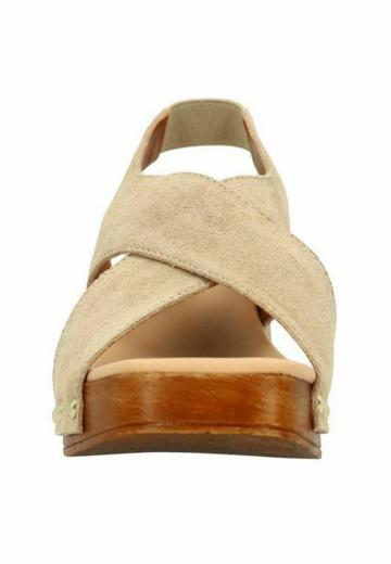 Босоножки на платформе