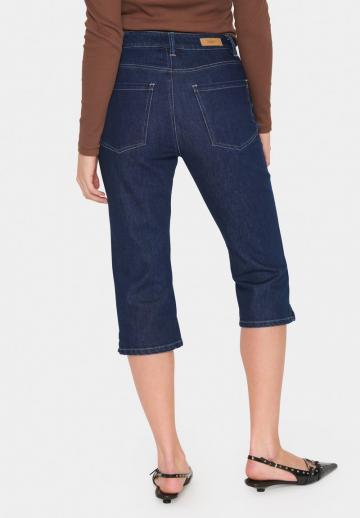 Короткие джинсы