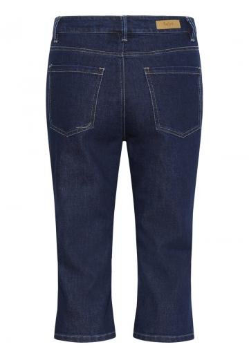 Короткие джинсы