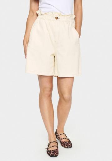 Джинсовые шорты