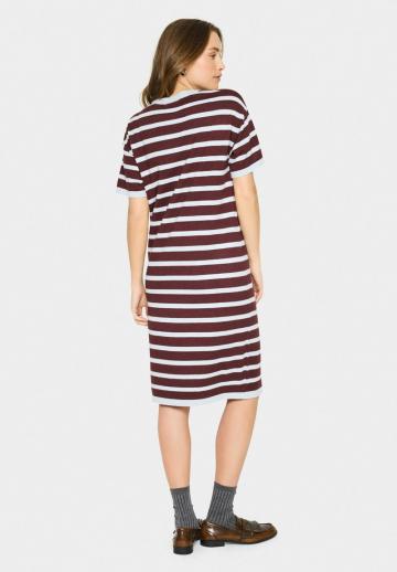 Вязаное платье