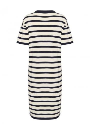 Вязаное платье