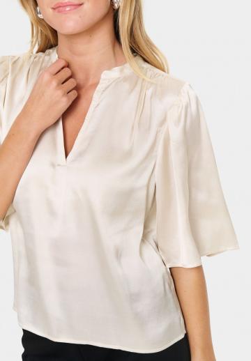 Блузка