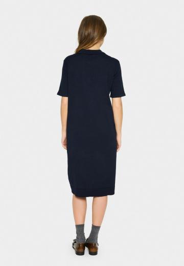 Вязаное платье