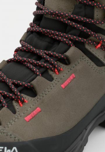 Походные сапоги