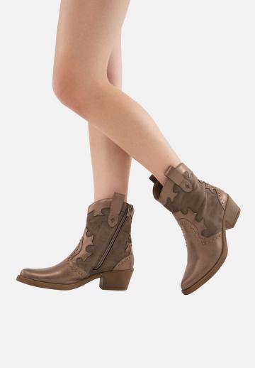 Ковбойские сапоги