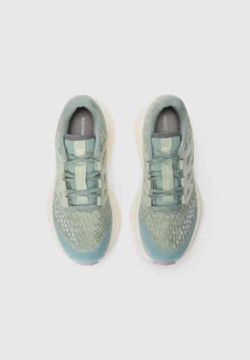 Беговые кроссовки