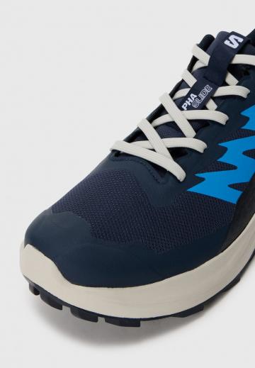 Беговые кроссовки