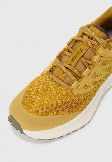 Беговые кроссовки