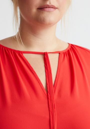 Длинная блузка