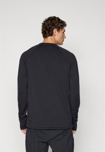 Спортивная кофта