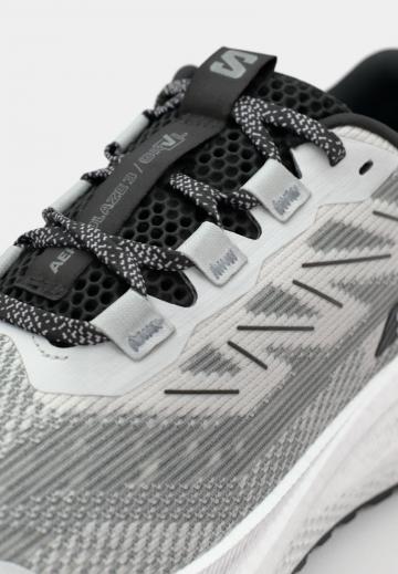 Беговые кроссовки