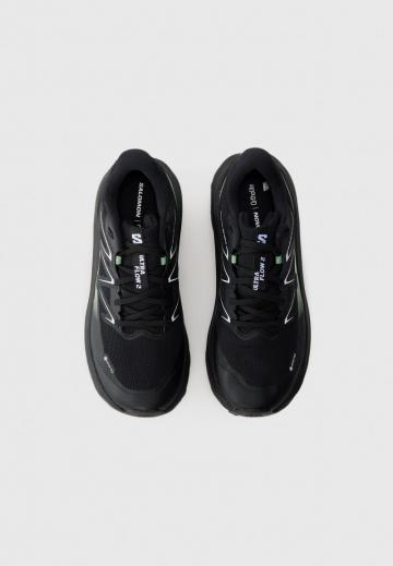 Беговые кроссовки