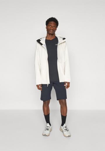 Куртка-дождевик