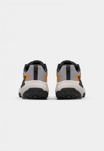 Беговые кроссовки