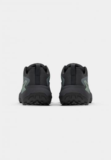 Беговые кроссовки