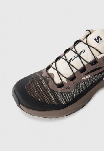 Беговые кроссовки