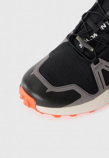 Беговые кроссовки