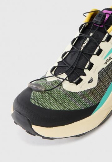 Беговые кроссовки