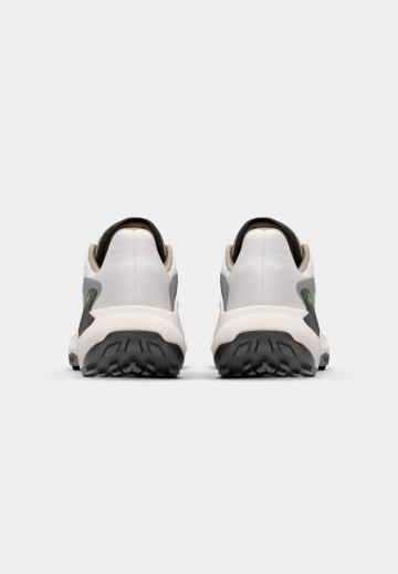 Беговые кроссовки