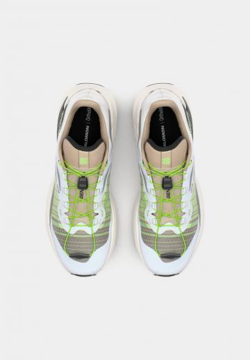 Беговые кроссовки