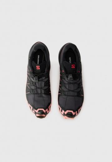 Беговые кроссовки