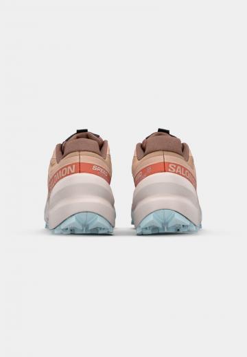 Беговые кроссовки